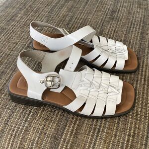 Faded Glory 'Belinda' Huarache Leather Sandal - Size 5.5